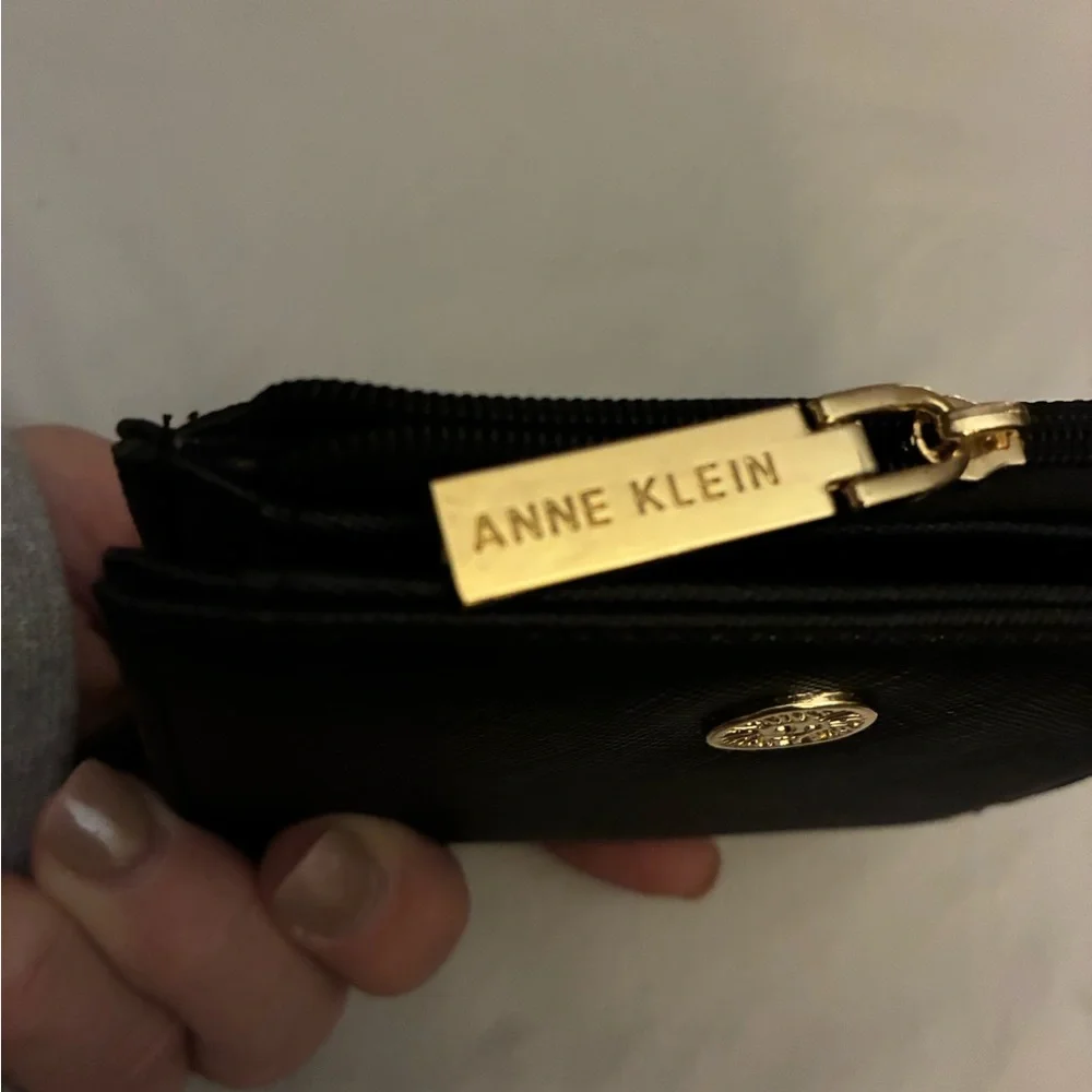 Anne Klein chic black
